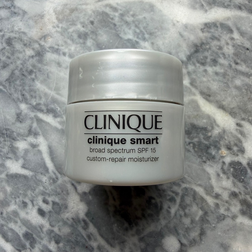 Clinique Smart Broad Spectrum SPF 15 Custom-Repair Moisturizer